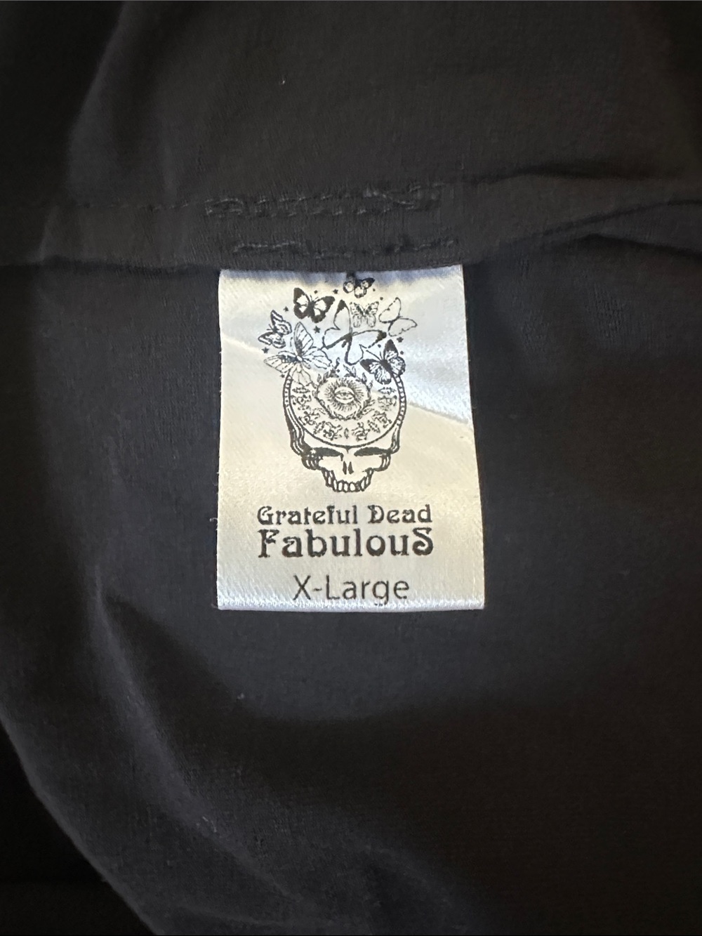 Grateful Dead by Meghan Fabulous Black Short-Sleeve Tee with Red & Blue Skull - Picture 12 of 15